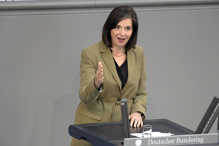 103. Sitzung des Deutschen Bundestages in Berlin
