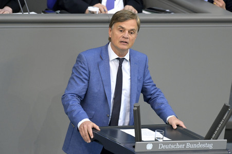 103. Sitzung des Deutschen Bundestages in Berlin