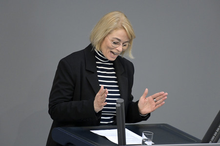 103. Sitzung des Deutschen Bundestages in Berlin