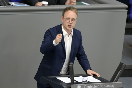 103. Sitzung des Deutschen Bundestages in Berlin