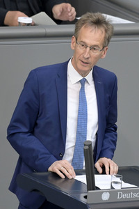 103. Sitzung des Deutschen Bundestages in Berlin