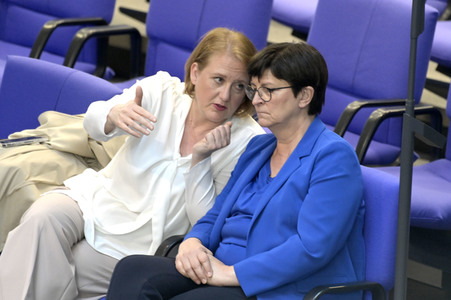 103. Sitzung des Deutschen Bundestages in Berlin