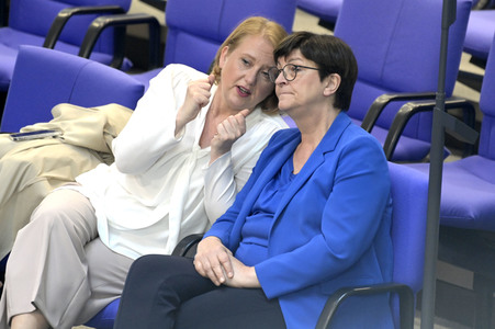 103. Sitzung des Deutschen Bundestages in Berlin