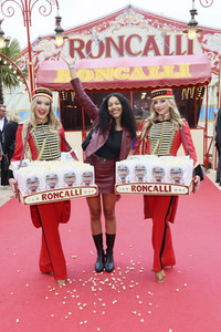 Galapremiere des Circus Roncalli in Hamburg