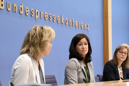 Bundespressekonferenz Veröffentlichung IGLU/PIRLS 2021 in Berlin