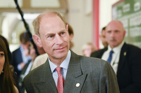 Schulbesuch von Prinz Edward und Bettina Stark-Watzinger in Berlin