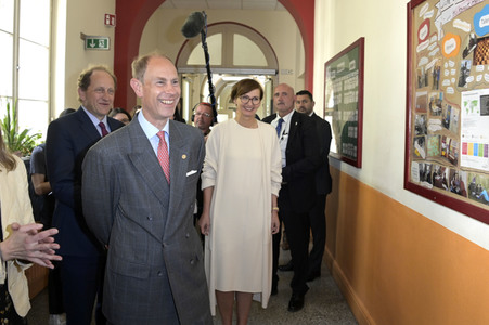 Schulbesuch von Prinz Edward und Bettina Stark-Watzinger in Berlin