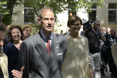 Schulbesuch von Prinz Edward und Bettina Stark-Watzinger in Berlin