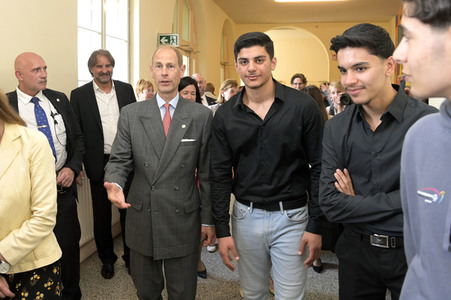 Schulbesuch von Prinz Edward und Bettina Stark-Watzinger in Berlin