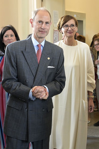 Schulbesuch von Prinz Edward und Bettina Stark-Watzinger in Berlin