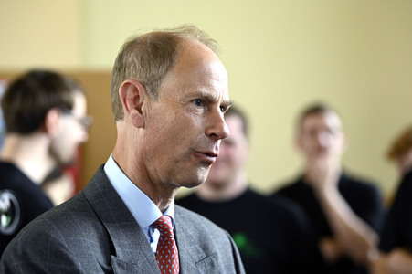 Schulbesuch von Prinz Edward und Bettina Stark-Watzinger in Berlin