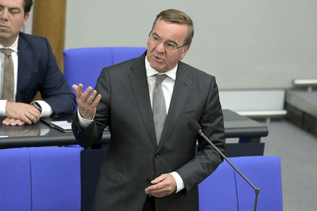 105. Sitzung des Deutschen Bundestages in Berlin