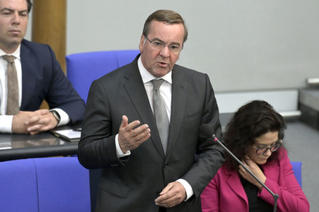 105. Sitzung des Deutschen Bundestages in Berlin