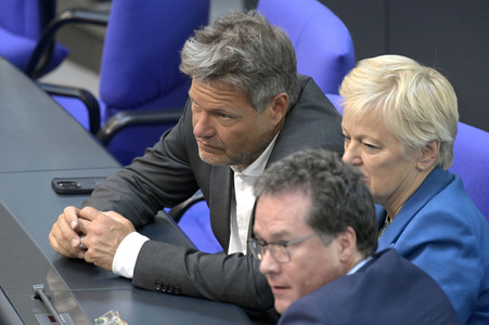 105. Sitzung des Deutschen Bundestages in Berlin
