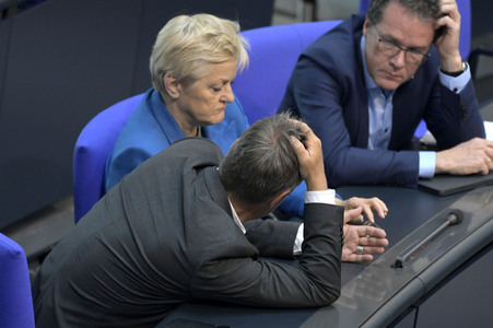 105. Sitzung des Deutschen Bundestages in Berlin
