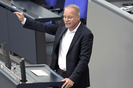 105. Sitzung des Deutschen Bundestages in Berlin