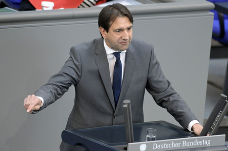 105. Sitzung des Deutschen Bundestages in Berlin