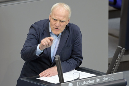 105. Sitzung des Deutschen Bundestages in Berlin