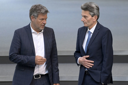 106. Sitzung des Deutschen Bundestages in Berlin