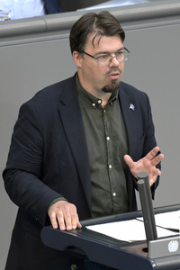 106. Sitzung des Deutschen Bundestages in Berlin