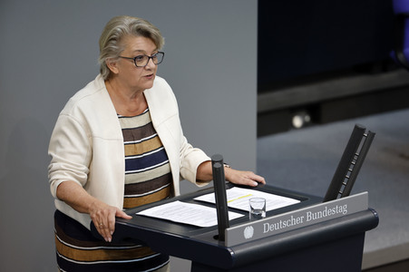 107. Sitzung des Deutschen Bundestages in Berlin