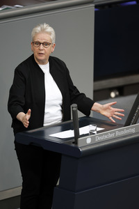 107. Sitzung des Deutschen Bundestages in Berlin