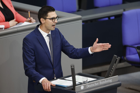 107. Sitzung des Deutschen Bundestages in Berlin