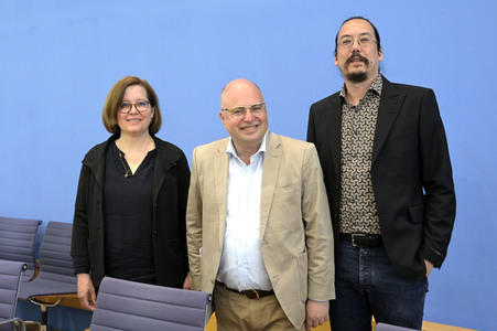 Bundespressekonferenz Leitlinien für eine gemeinsame europäische Asylpolitik in Berlin