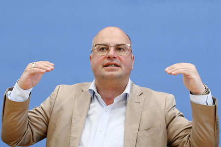 Bundespressekonferenz Leitlinien für eine gemeinsame europäische Asylpolitik in Berlin