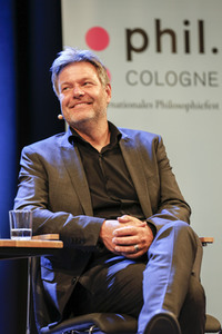 Robert Habeck und Peter Sloterdijk auf der phil.Cologne 2023 in Köln