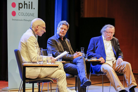Robert Habeck und Peter Sloterdijk auf der phil.Cologne 2023 in Köln