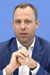 Bundespressekonferenz CDU-Programmkonvent in Berlin