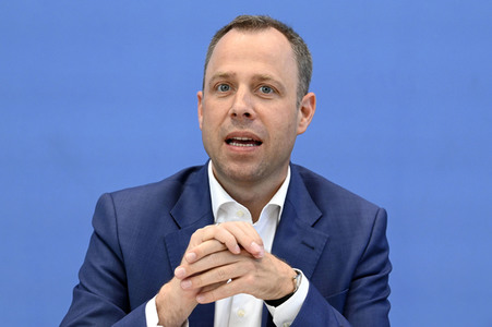 Bundespressekonferenz CDU-Programmkonvent in Berlin