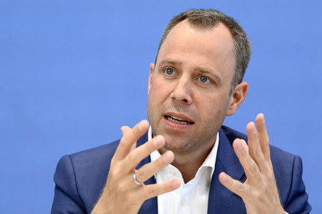 Bundespressekonferenz CDU-Programmkonvent in Berlin
