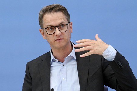 Bundespressekonferenz CDU-Programmkonvent in Berlin