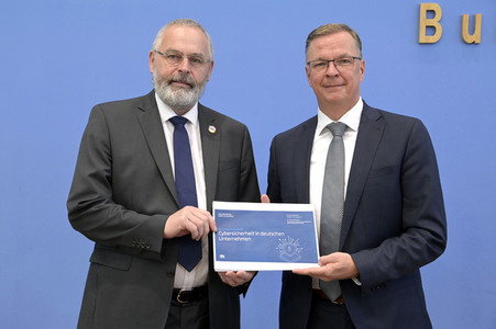 Bundespressekonferenz Cybersecurity in Berlin