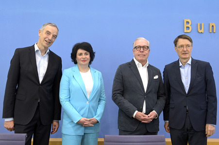 Bundespressekonferenz Forderungen der Ärzteschaft für Hitzeschutzpläne in Berlin