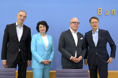 Bundespressekonferenz Forderungen der Ärzteschaft für Hitzeschutzpläne in Berlin