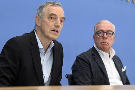Bundespressekonferenz Forderungen der Ärzteschaft für Hitzeschutzpläne in Berlin
