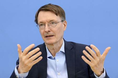 Bundespressekonferenz Forderungen der Ärzteschaft für Hitzeschutzpläne in Berlin