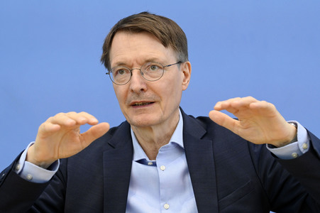 Bundespressekonferenz Forderungen der Ärzteschaft für Hitzeschutzpläne in Berlin
