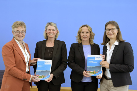 Bundespressekonferenz Gutachten 'Gesund leben auf einer gesunden Erde' in Berlin