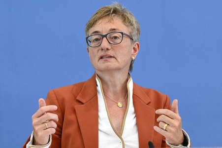 Bundespressekonferenz Gutachten 'Gesund leben auf einer gesunden Erde' in Berlin