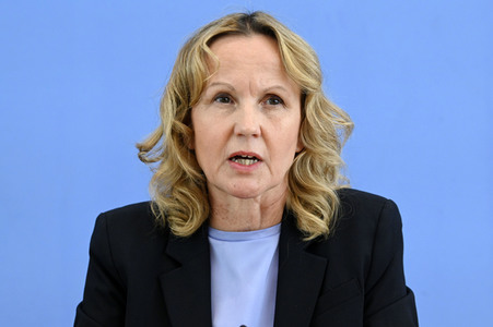 Bundespressekonferenz Gutachten 'Gesund leben auf einer gesunden Erde' in Berlin
