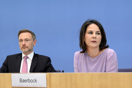 Bundespressekonferenz Vorstellung der Nationalen Sicherheitsstrategie in Berlin