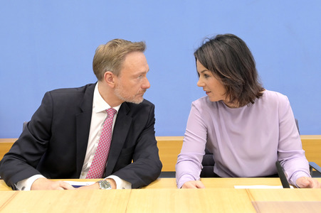 Bundespressekonferenz Vorstellung der Nationalen Sicherheitsstrategie in Berlin