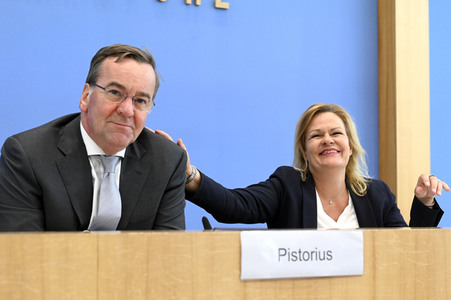 Bundespressekonferenz Vorstellung der Nationalen Sicherheitsstrategie in Berlin