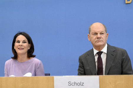 Bundespressekonferenz Vorstellung der Nationalen Sicherheitsstrategie in Berlin