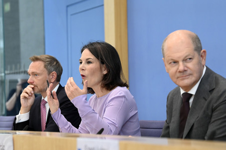 Bundespressekonferenz Vorstellung der Nationalen Sicherheitsstrategie in Berlin