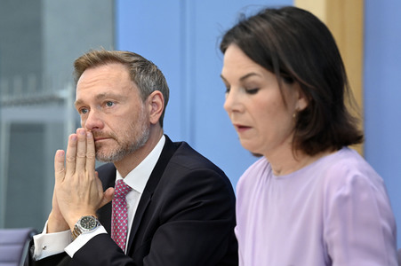 Bundespressekonferenz Vorstellung der Nationalen Sicherheitsstrategie in Berlin